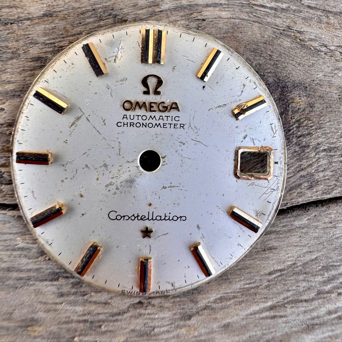 Omega Orologi: Omega Constellation Dial 27.5mm Chronometer – Difettoso da Arzier-Le Muids venduto da Avanna
