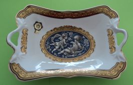 Limoges Schale mit Engeldekoration und Golddekor.