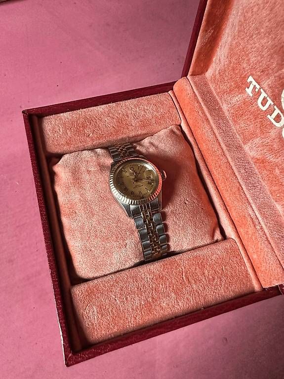Tudor Uhren: Tudor princess oyester date – Gebraucht aus Biel/Bienne von loranth 4