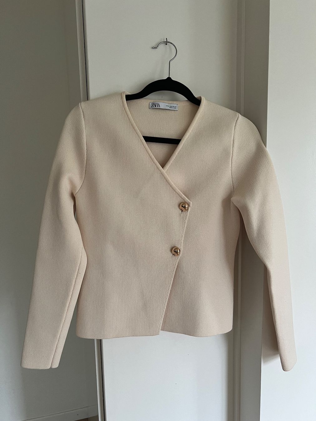 Zara Jacken: Zara Jacke / Cardigan / grösse M / 38 – Gebraucht aus Biel/Bienne von mona222 1