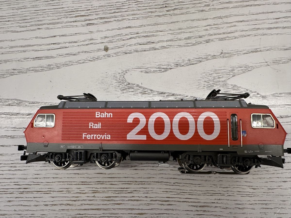 Märklin Modellini di ferrovie: Märklin 3330 SBB Re 4/4 IV – Usato da Lupsingen venduto da New-Haven 2