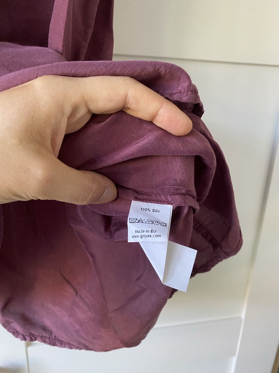 Grizas Top: Débardeur Grizas prune 100% soie taille M – Usato da Villars-sur-Glâne venduto da mel_6q5w 3
