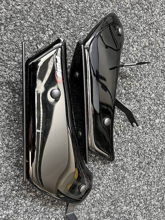 Tutti i ricambio per moto: Puig Downforce Winglets Spoiler Yamaha R1 ab 2015 - TOP – Usato da Wauwil venduto da Waykee 1