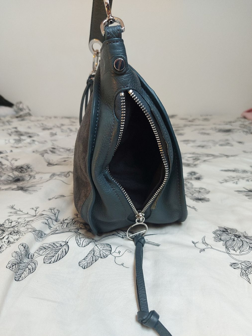 Liebeskind Borse da donna: Sac à main Liebeskind en cuir – Usato da Lausanne venduto da Super-cerise 4