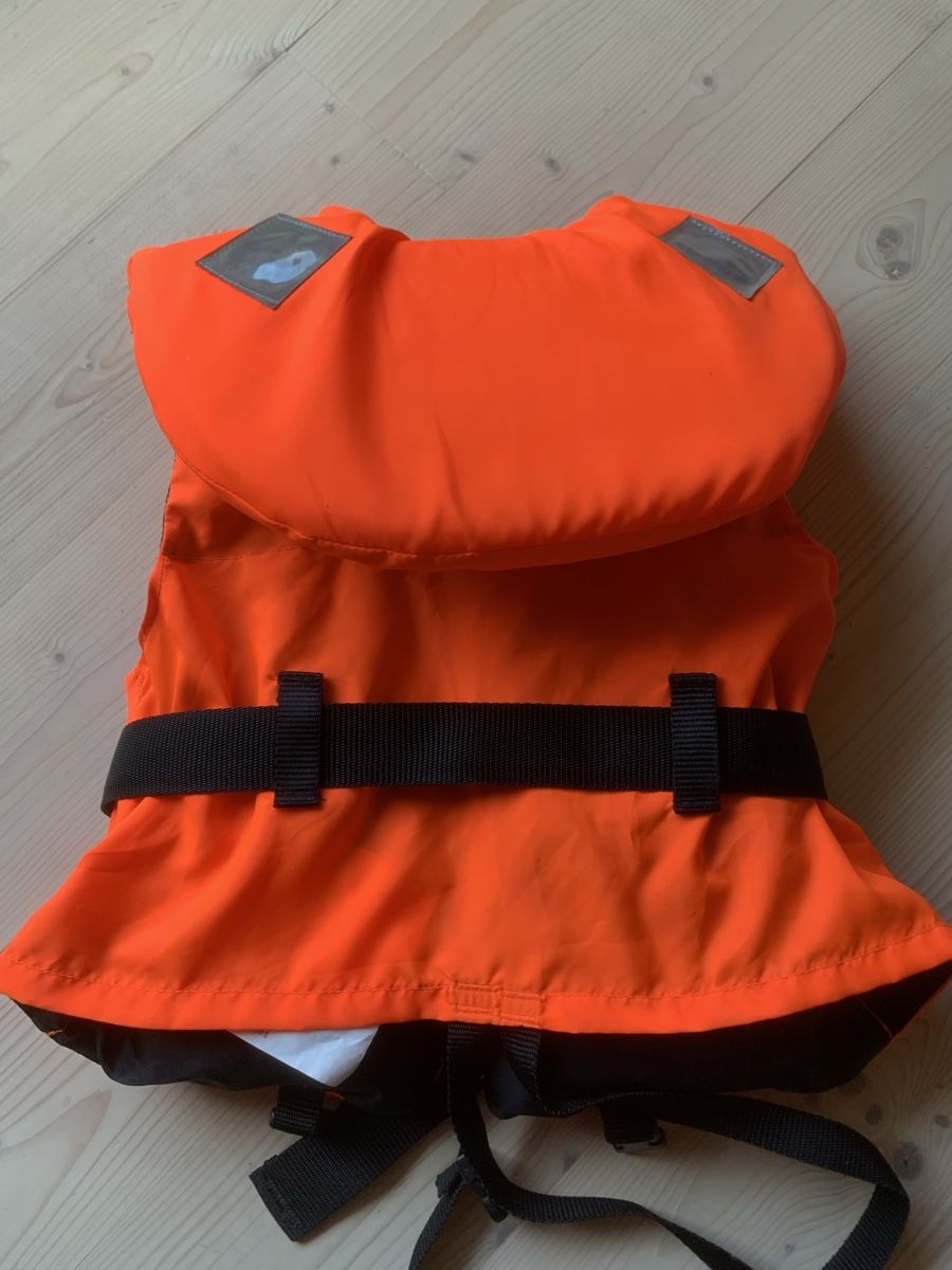 Giubbotti di salvataggio: Schwimmweste 20-30 kg – Usato da Biberist venduto da coffee13 7