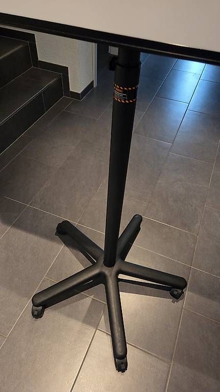 Magnete: Mobiles Flipchart magnethaftend – Gebraucht aus Rothrist von icolo82 4