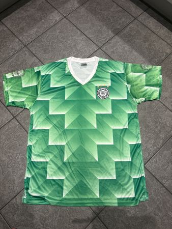 Fussball Trikot Grösse XL Mega Park grün neu