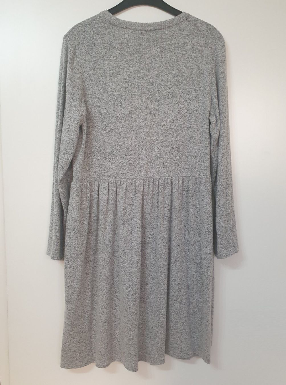C&A Vestiti: C&A Damen Kleid Grösse M grau – Usato da Oetwil an der Limmat venduto da dhantal 8