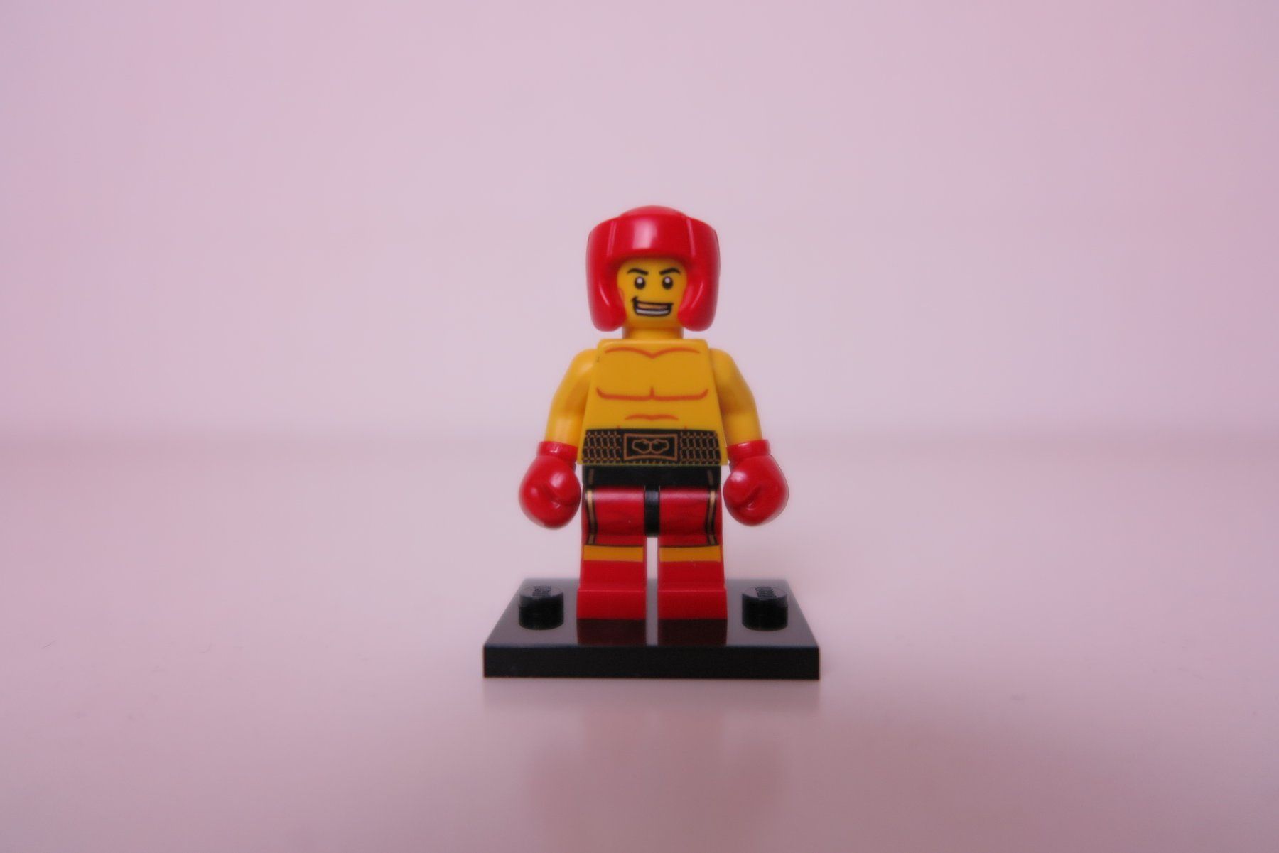 Lego Jouets: LEGO Minifigur CMF Serie 5 Boxer – Neuf (Voir description) à Ostermundigen par RG-Collector