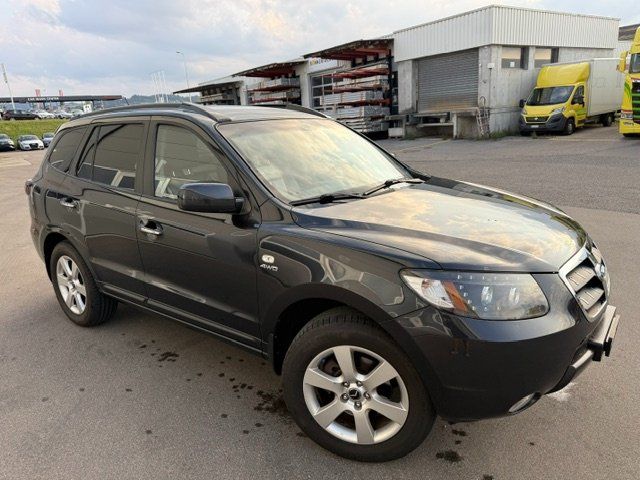 Hyundai Automobili: Hyundai Santa Fe 2.2 4 WD – Usato da Waldkirch venduto da Schumif1 2