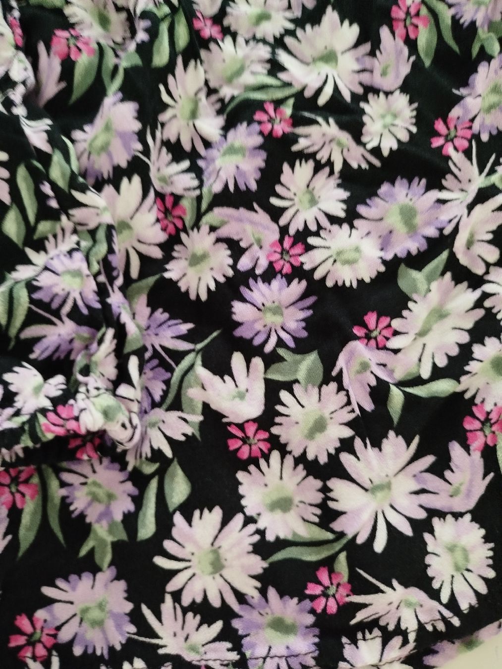 Camicette, T-shirt & Top: Süsses Blumentop schwarz, diverse Farben 134/140 – Usato da Münchwilen AG venduto da Lillyfee08 1