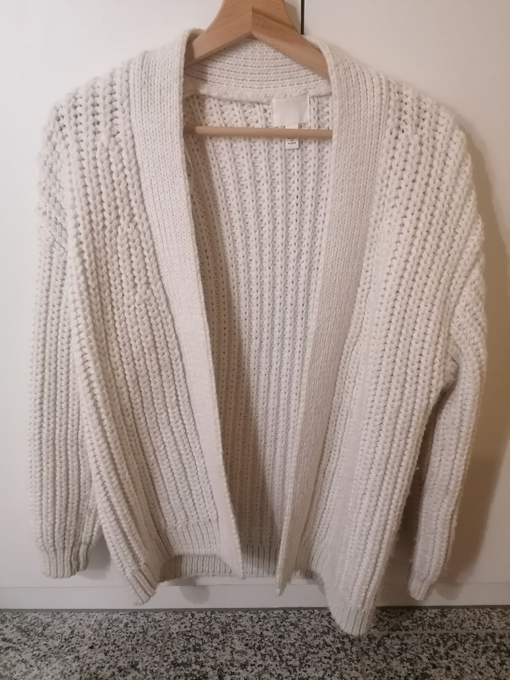 Giacche: Grobstrick Cardigan – Usato da Sempach venduto da .1SecondBrands. 1