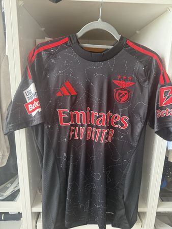 Maillot extérieur Benfica saison 2024-2025