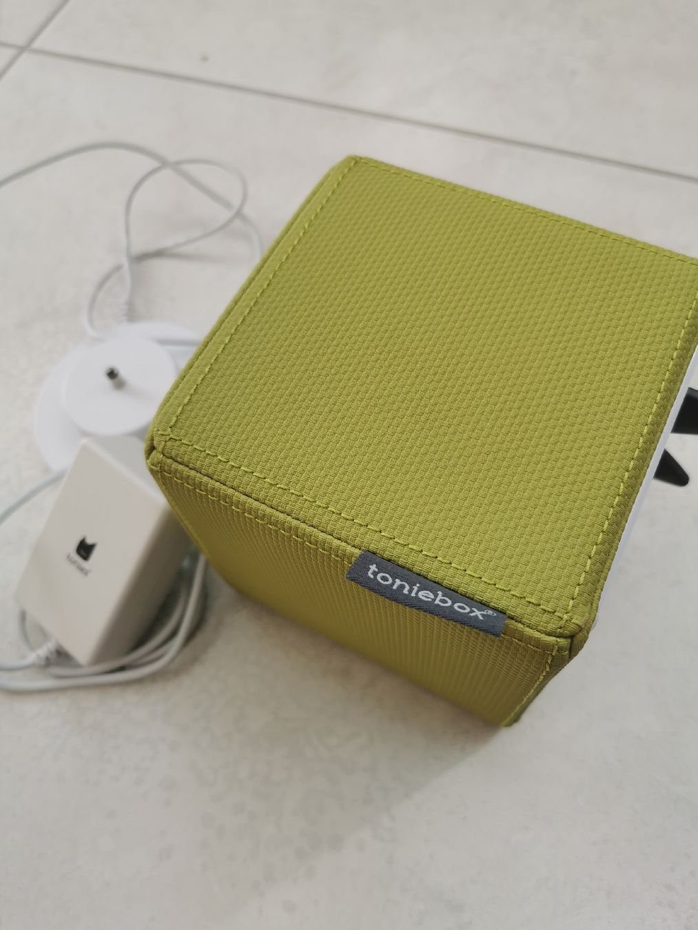 Tonies Giocattoli: Toniebox grün mit Ladestation – Usato da Brunnen venduto da JJaime 2