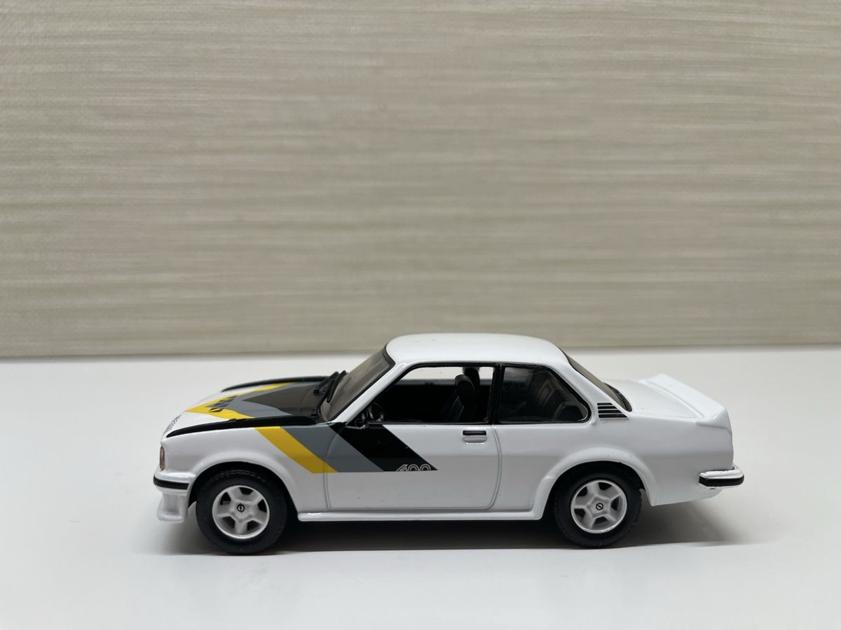 Opel Modellini d'auto: Modellauto 1:43 Opel Ascona 400 Weiss – Usato da Siebnen venduto da speedy63