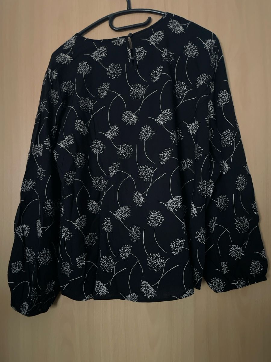 Taifun T-shirt: Taifun Shirt langsrm Gr 42 schwarz/mit Pusteblumen – Usato da Illnau venduto da cla_jqf8 1