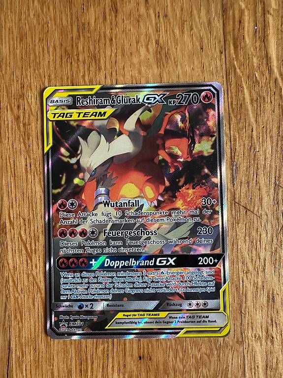 Carte collezionabili: Reshiram x Charizard Gx Tag Team  – Usato da Kilchberg ZH venduto da bin_sq5j