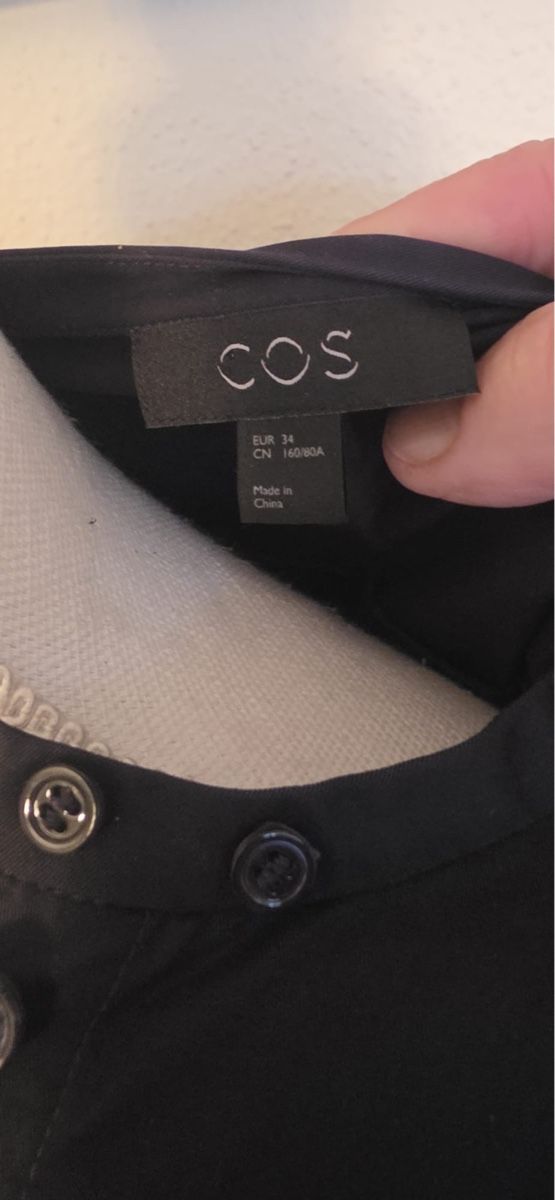 Cos Tuniche: COS Hemdkleid / Tunika, schwarz, Gr. 34 - neuwertig! – Usato da St. Gallen venduto da mania03 3