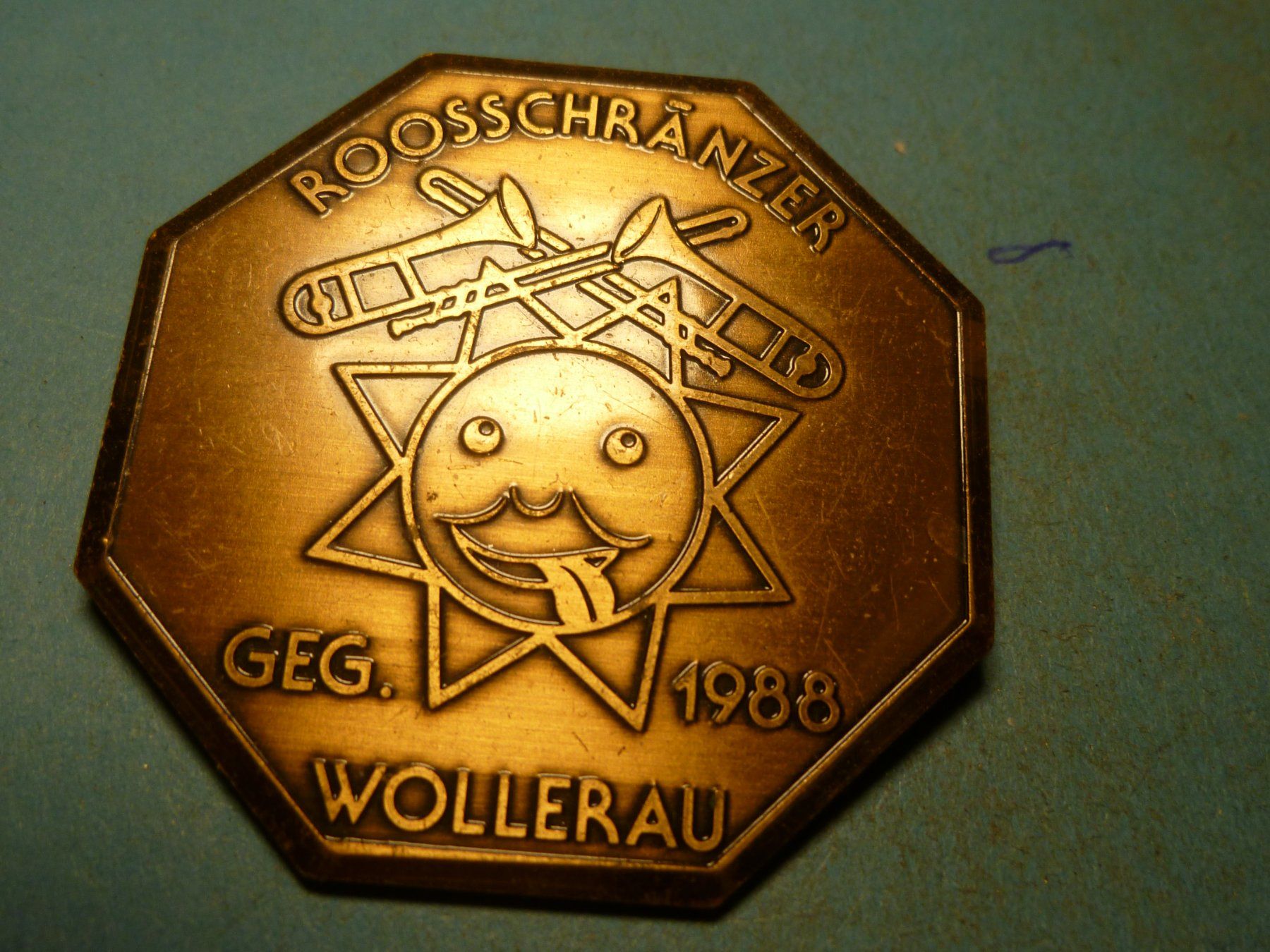 Plaquettes & Badges: WOLLERAU 1988 BRONZE – D'occasion à Ried (Muotathal) par Mandarin02