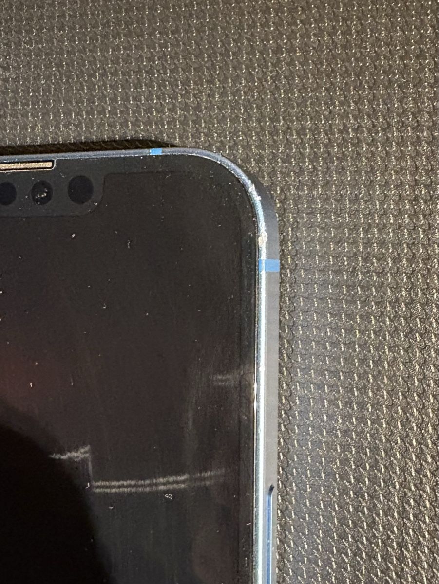 Apple Telefoni cellulari / Smartphones: iPhone 13 – Usato da Flüelen venduto da jen_2gyz 4