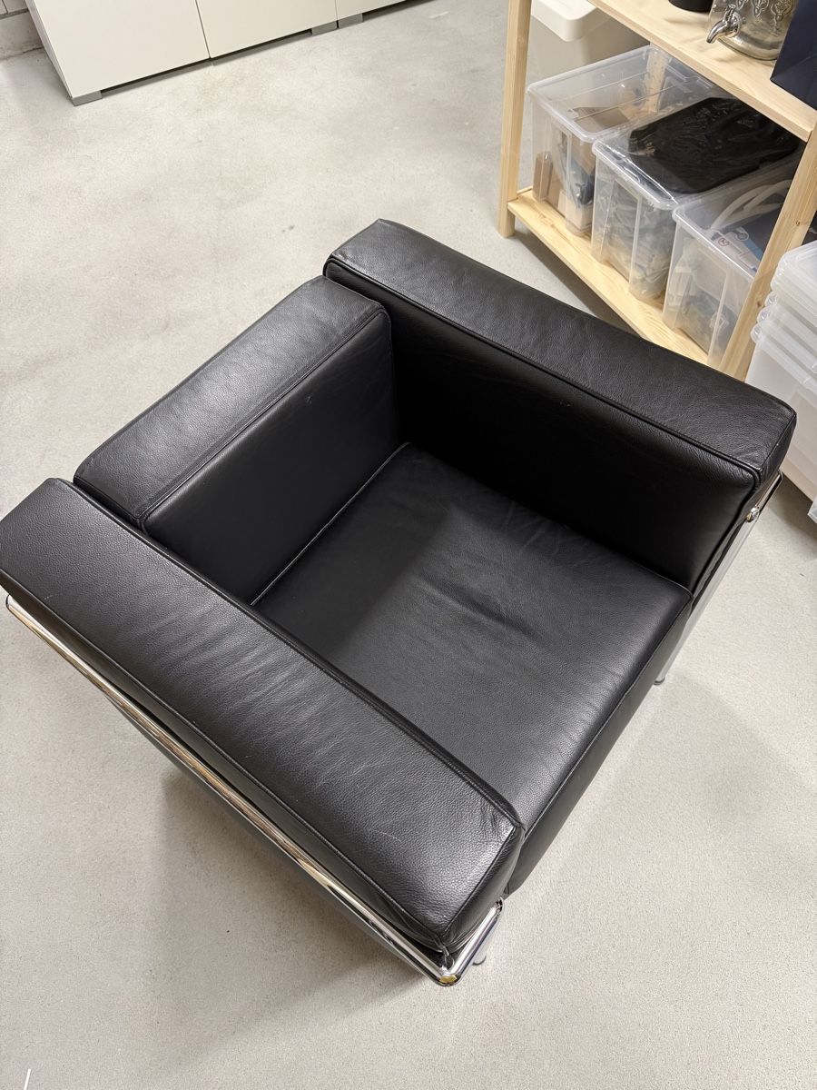 Le Corbusier Sessel: Le Corbusier Sessel – Gebraucht aus Wermatswil von SasCod 3