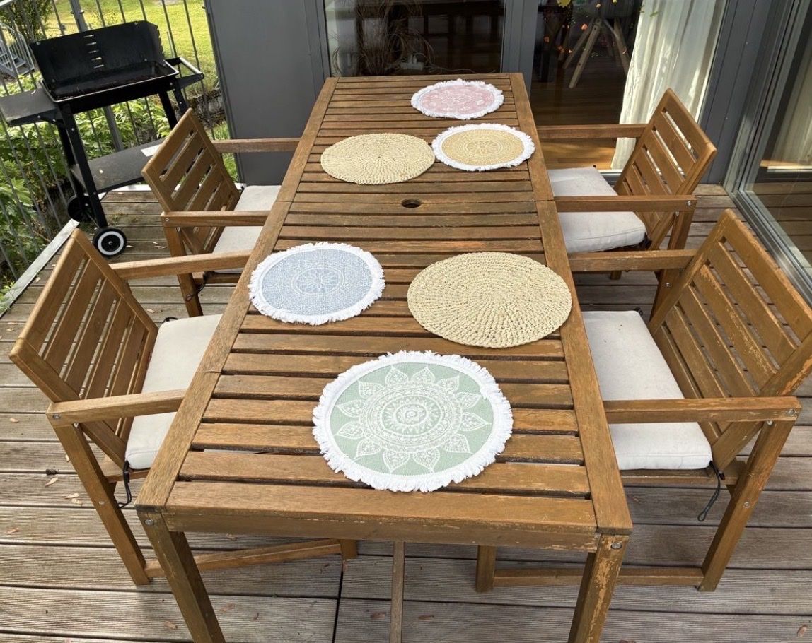 Ikea Tables: Terrace table and chairs – D'occasion à Baar par nye_zh2x 1