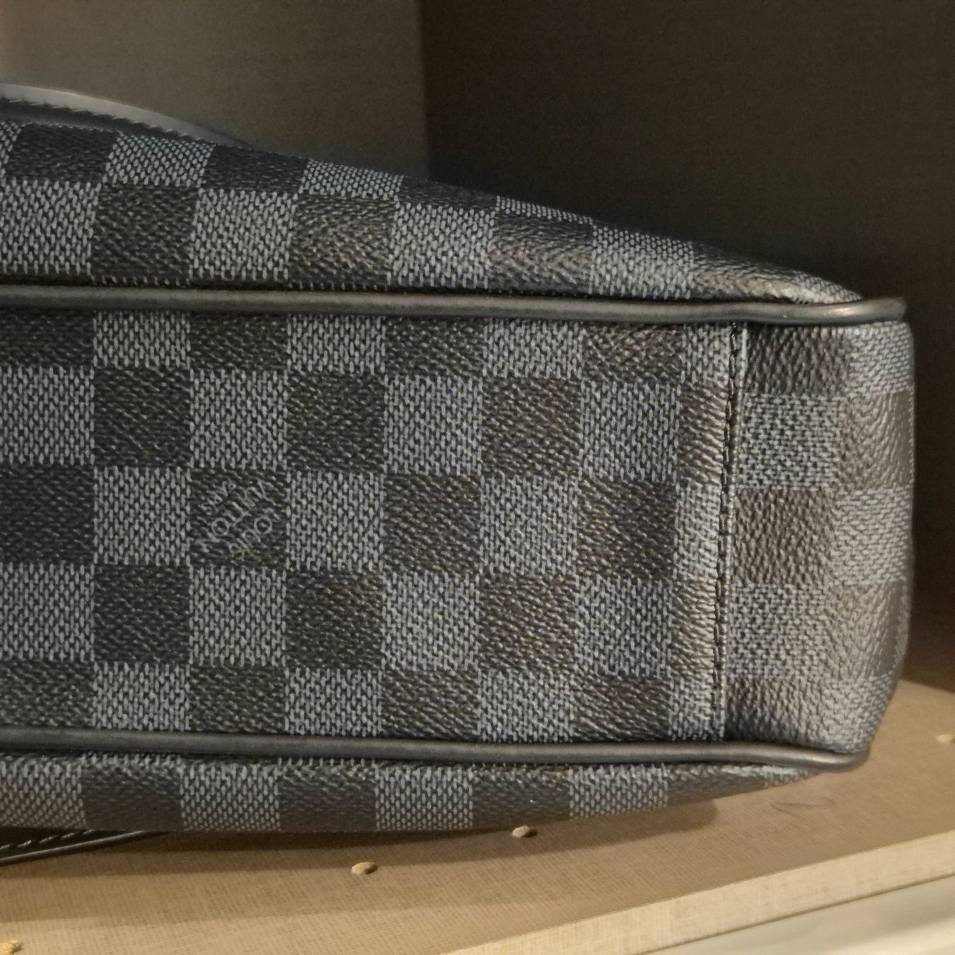 Louis Vuitton Borse: Louis Vuitton Tasche unisex – Nuovo (secondo la descrizione) da Tuggen venduto da phil200 9