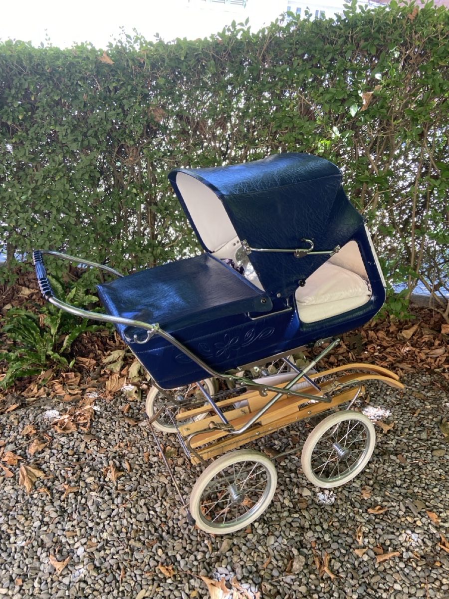 Carrozzine: Nostalgischer Kinderwagen – Usato da Dallenwil venduto da ercrah 1
