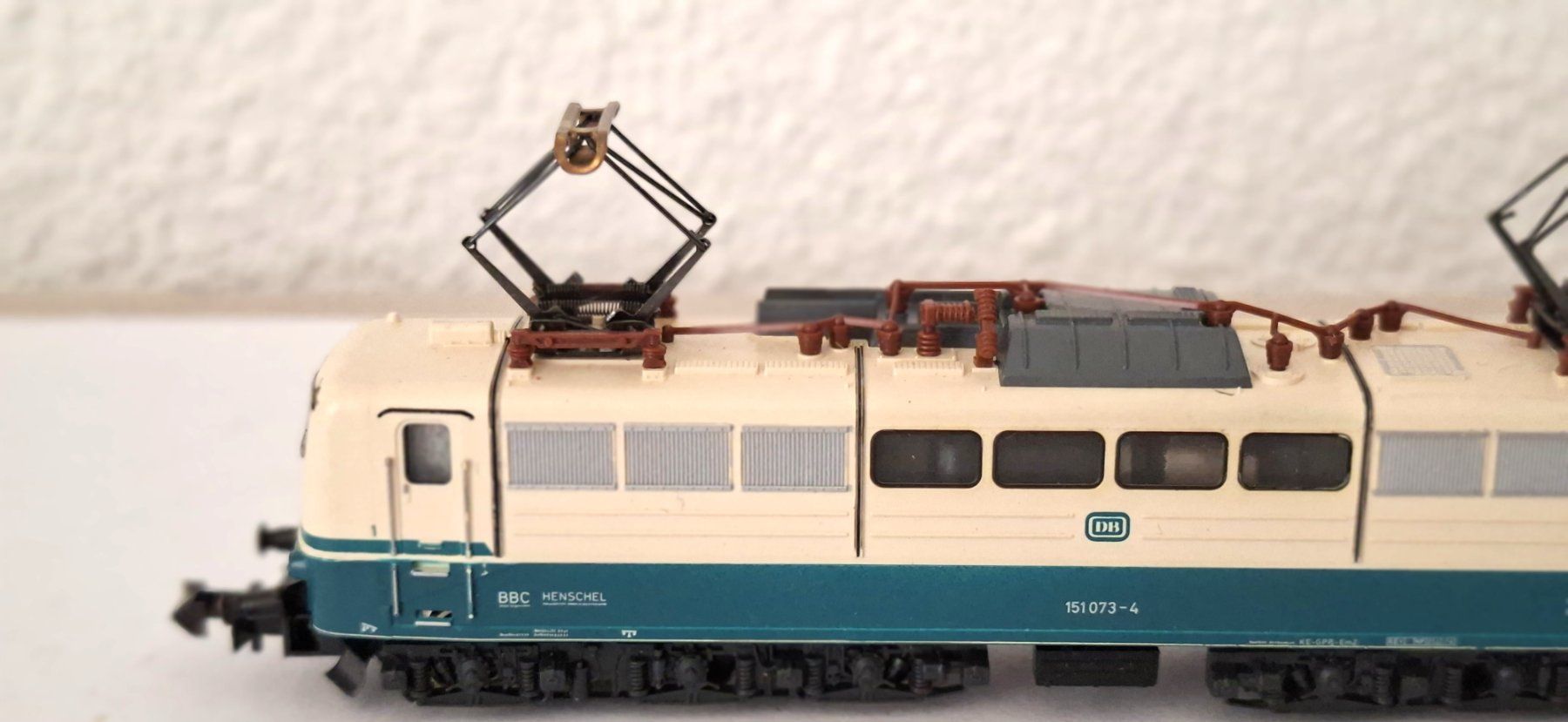 Trix Modellini di ferrovie: Minitrix DB E Lok 151 073-4 – Usato da Biberist venduto da Ntrains 1
