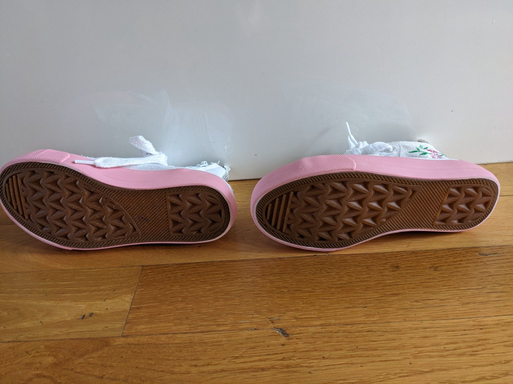 Friboo Scarpe per ragazze: COOL Sneakers G.29 – Usato da Zürich venduto da epopeyaodisea 3