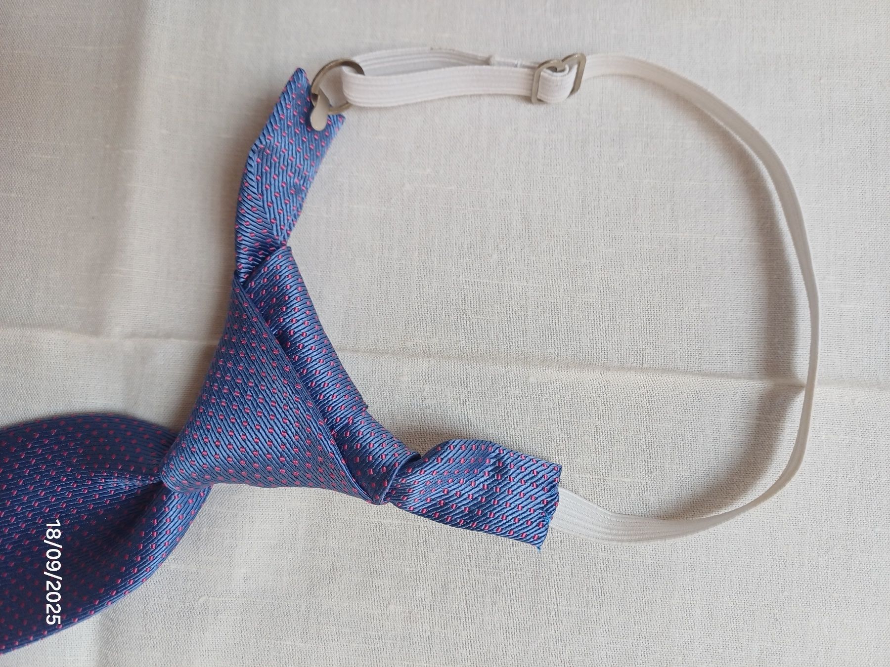 Altro abbigliamento per bambino: Kinderkrawatte - Marke: Neck & Neck – Usato da Würenlos venduto da Abracadabra26 3