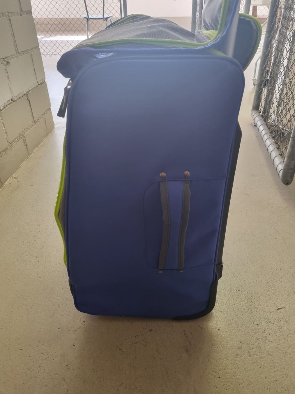 Valigie & Borse: Reisetasche Weissenstein / Trolley mit Ablagen – Usato da Aesch BL venduto da mutti04 5