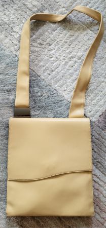 Sac à bandoulière.