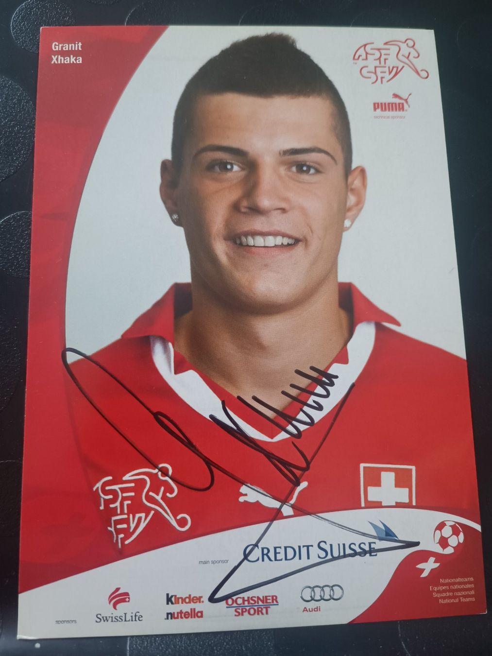 Autographes: Granit Xhaka - handsignierte SFV Autogrammkarte – D'occasion à Menziken par Artographs