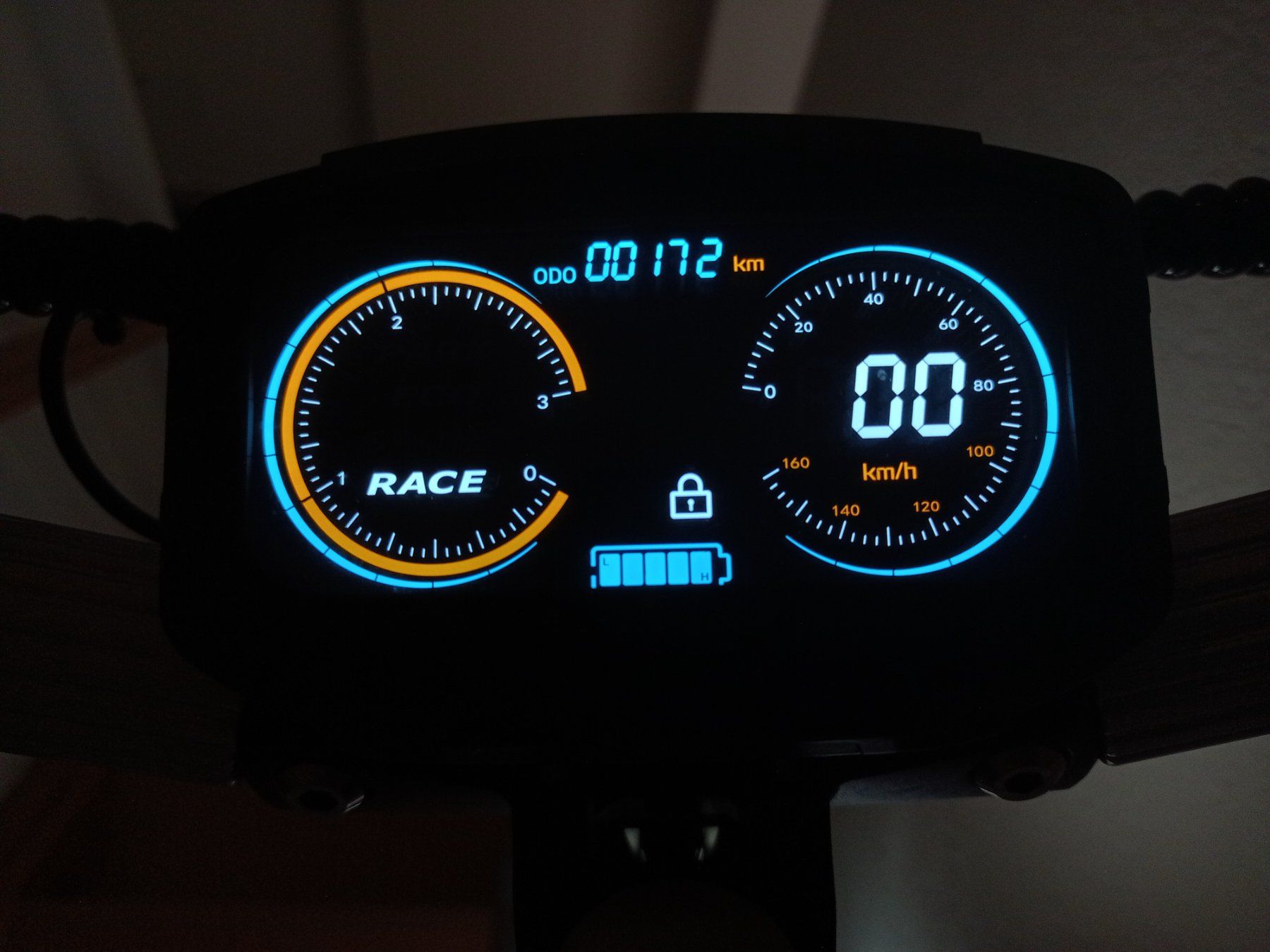 Voiturettes électriques: Mukuta 8 E-Scooter – D'occasion à Reigoldswil par 19carnage92 2
