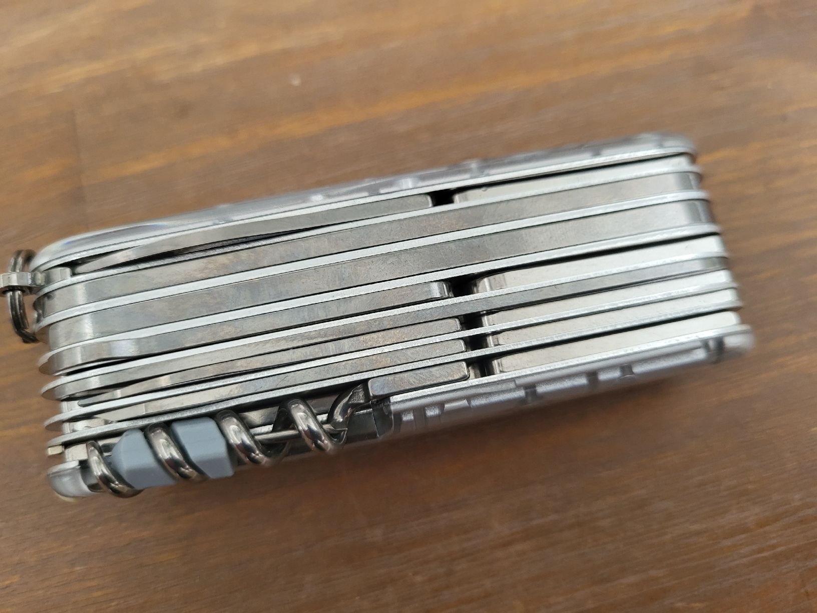 Victorinox Coltelli tascabile: VICTORINOX SWISS CHAMP REF. 1.6794T7 NEU – Nuovo e nell'imballaggio originale da Lommiswil venduto da Fridu_C 1