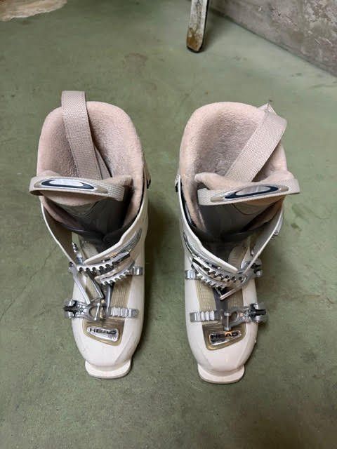 Sci: Skis Dame + Chaussures, Set ski Infinity, taille 39/41 – Usato da Diesse venduto da KLMHomes 5