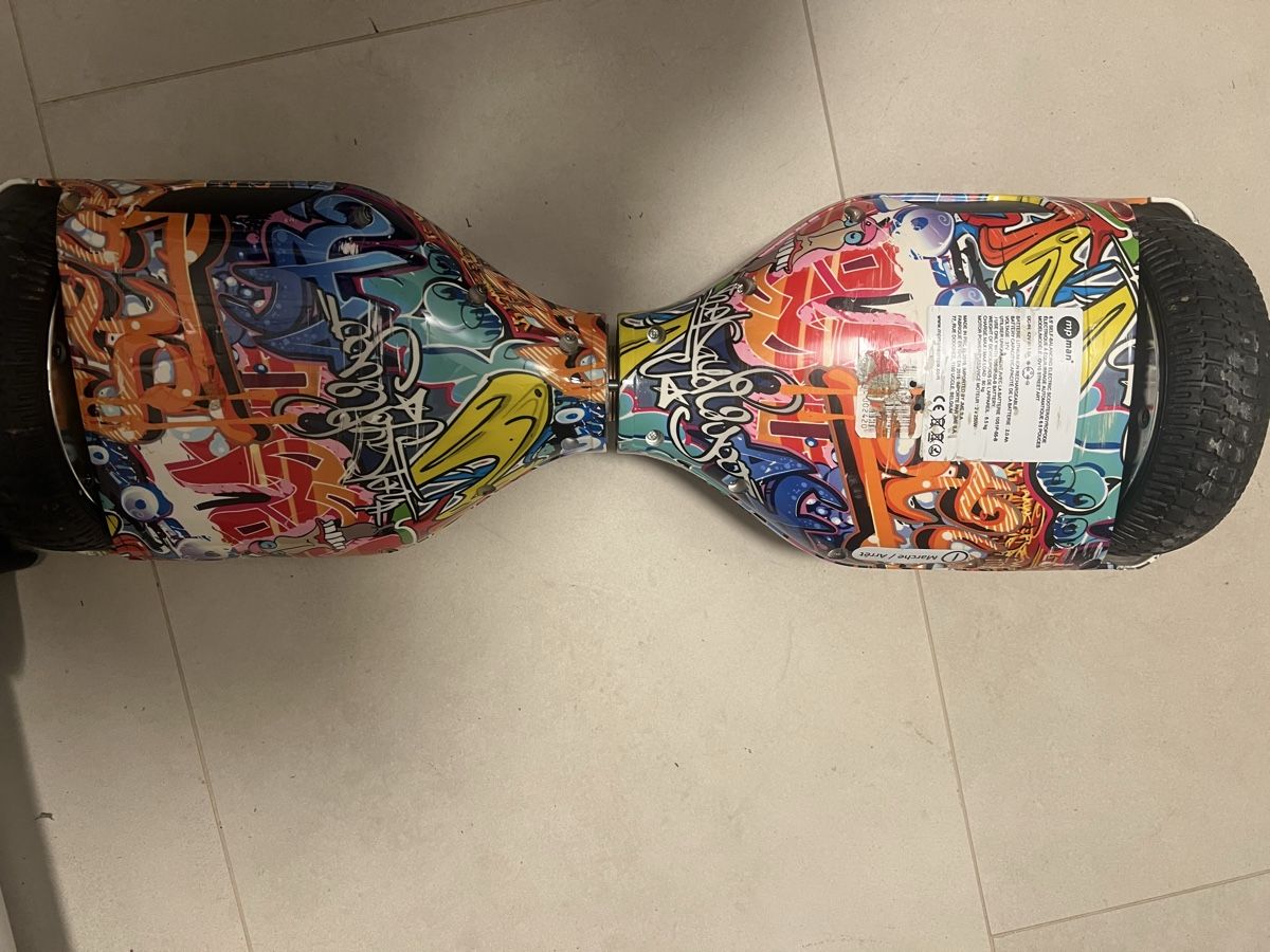 Hoverboard: MP Man Hoverboard mit Graffiti-Design in gebrauchtem Zustand – Usato da Glis venduto da mat_g96p 1