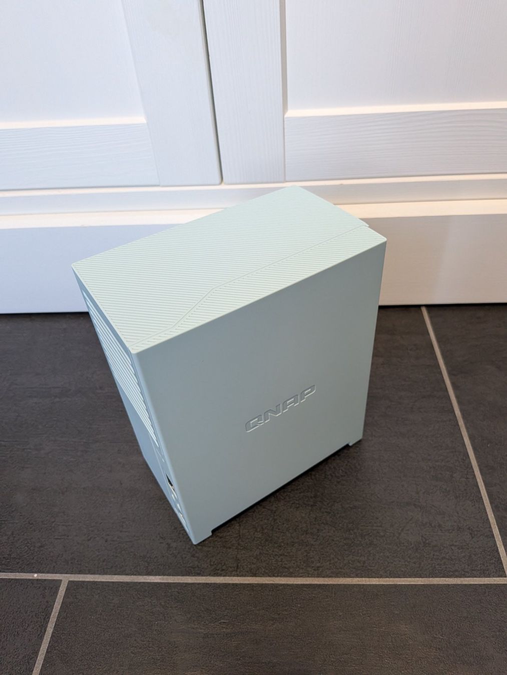 Qnap Server: NAS QNAP TS-230 – Usato da Hinwil venduto da Pixoft 1