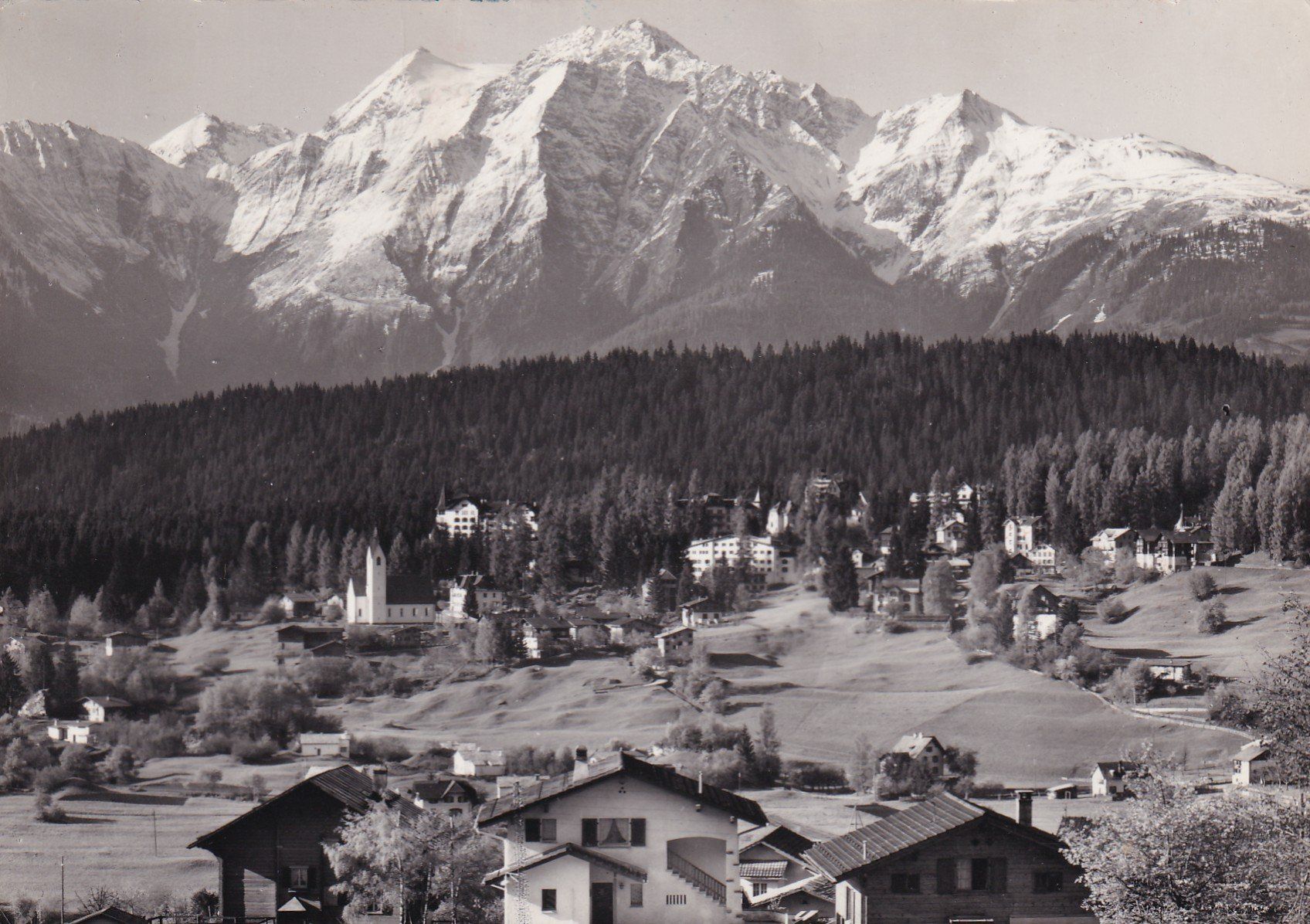 Cartoline postali: Flims-Waldhaus mit Piz Riein – Usato da Cormoret venduto da Pascalll2001