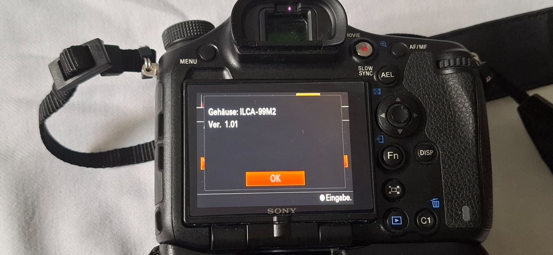 Sony Appareil photo: Sony Alpha  99 M2  Mit Seitenhalterung Versand+Verpackung – D'occasion à Chur par Giffa-04-06 9