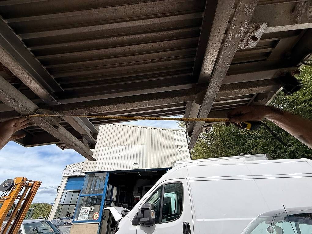 Veicoli commerciali: Pont basculant Iveco – Usato da Penthaz venduto da gcv_7dnp 4
