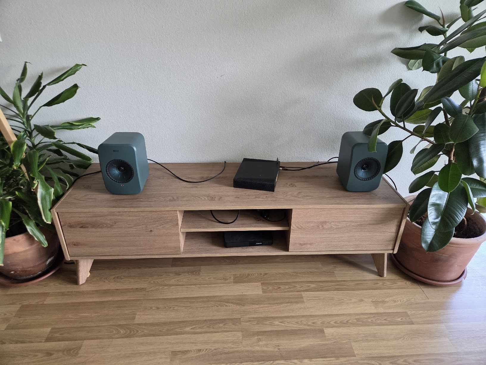 Conforama Mobili TV: Tv Console – Nuovo (secondo la descrizione) da Olten venduto da pan_l2rt