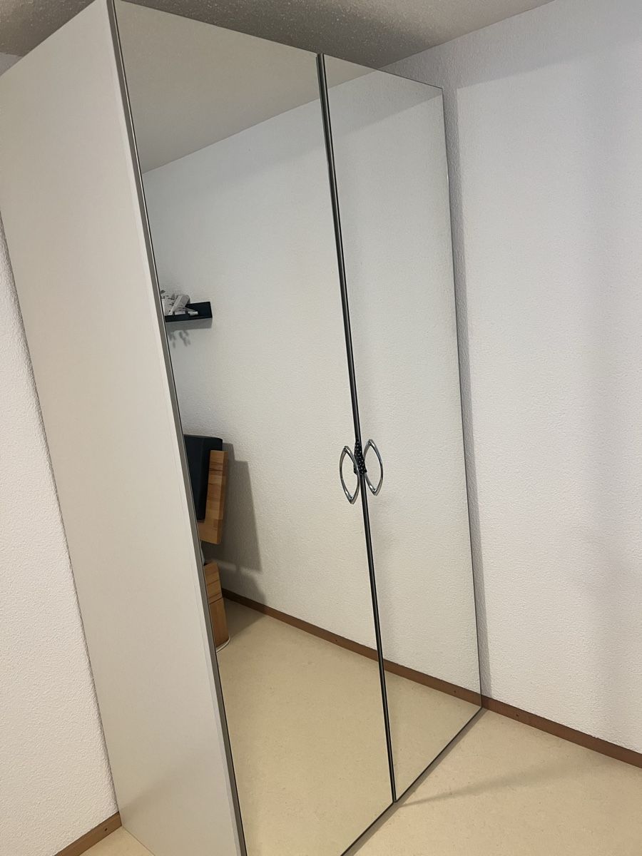Micasa Armoires: Schrank – Neuf (Voir description) à Kleindöttingen par ing_dz8t
