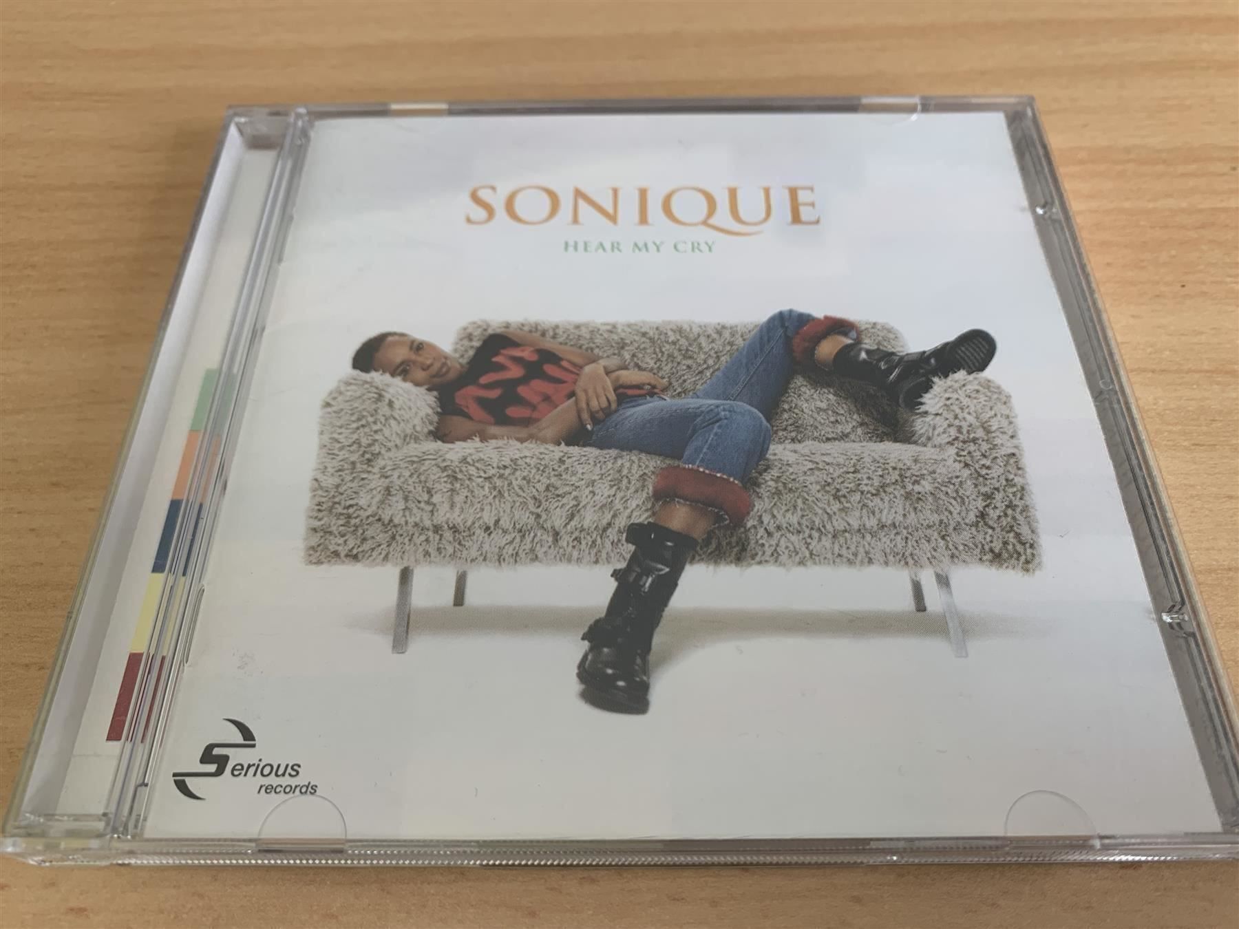 CD: Sonique – Hear My Cry – Usato da Rikon im Tösstal venduto da Alpenmutz