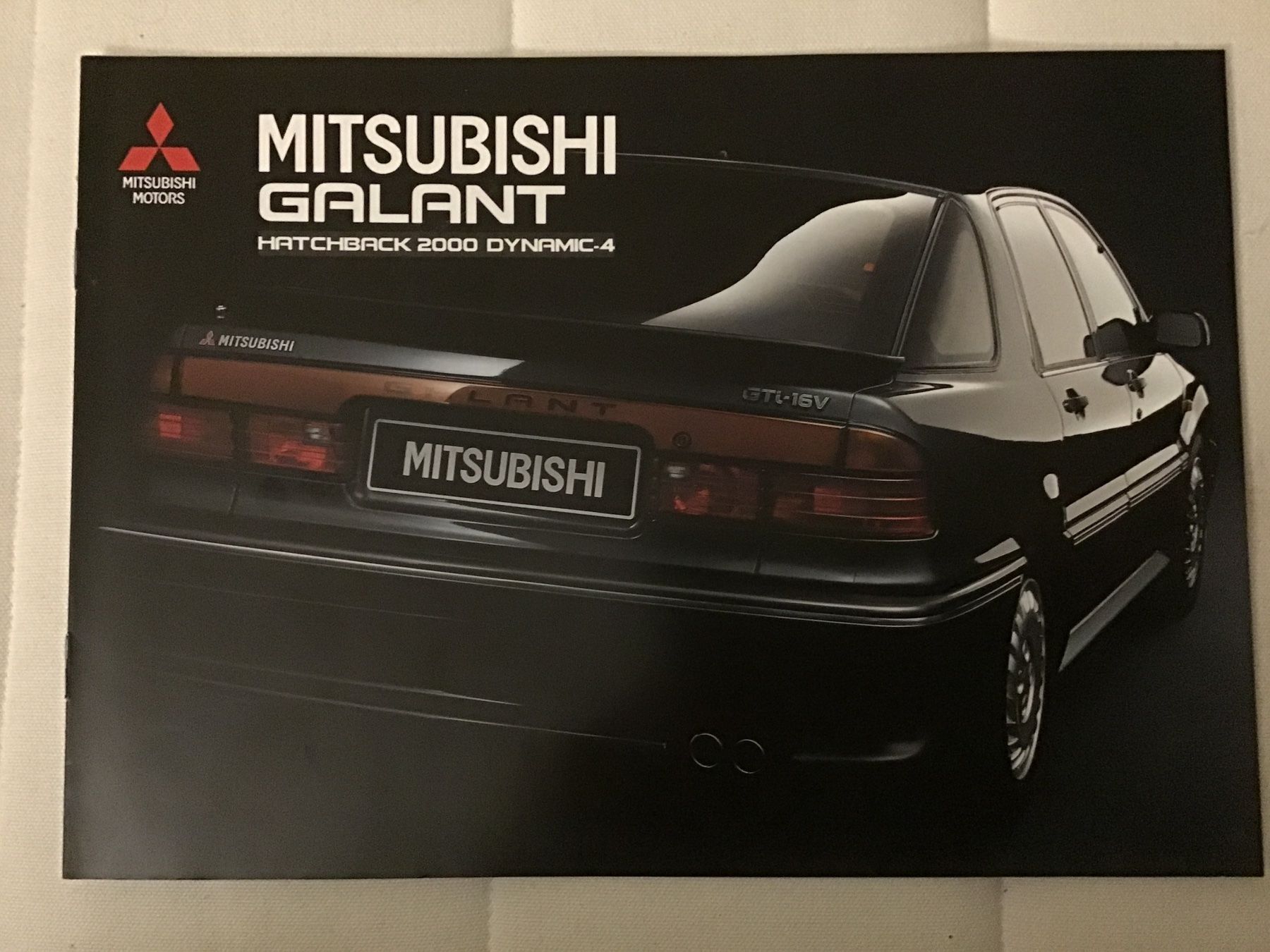 Mitsubishi Documenti: Mitsubishi Galant Hatchback 2000 Dynamic-4 8 Seiten Febr. 90 – Usato da Scherzingen venduto da Starseller62
