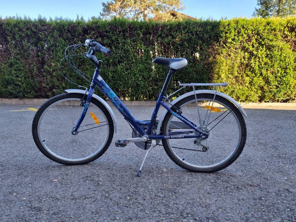 Velos: Vélo enfant (fille) – Gebraucht aus Monthey von Linasmile 1