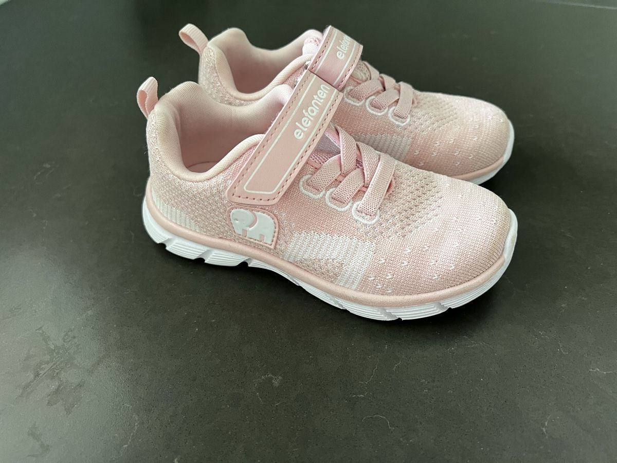 Elefanten Schuhe für Mädchen: Elefanten Schuhe 26 – Gebraucht aus Witterswil von pinkomania