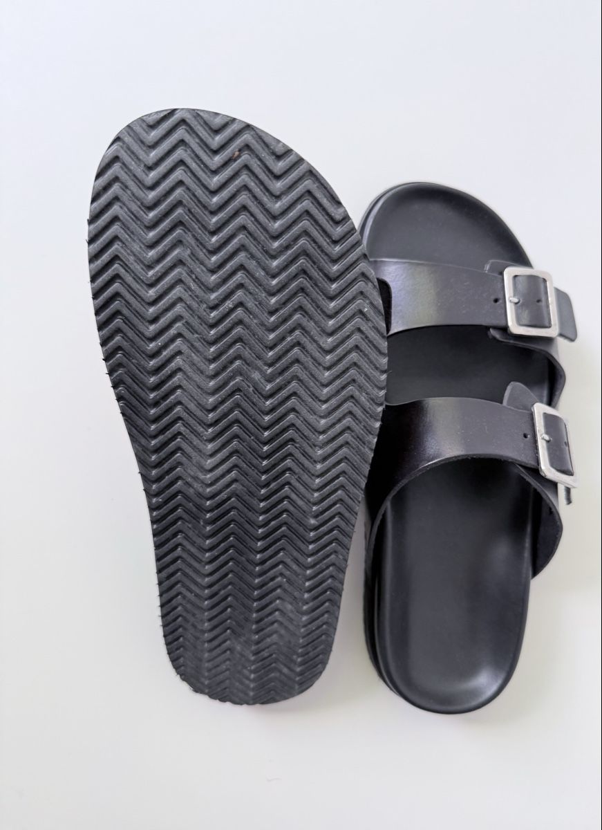 Scarpe da donna: Scarosso Pantoletten schwarz mit Schnallen Grösse 39 – Usato da Basel venduto da A-Z-B 3