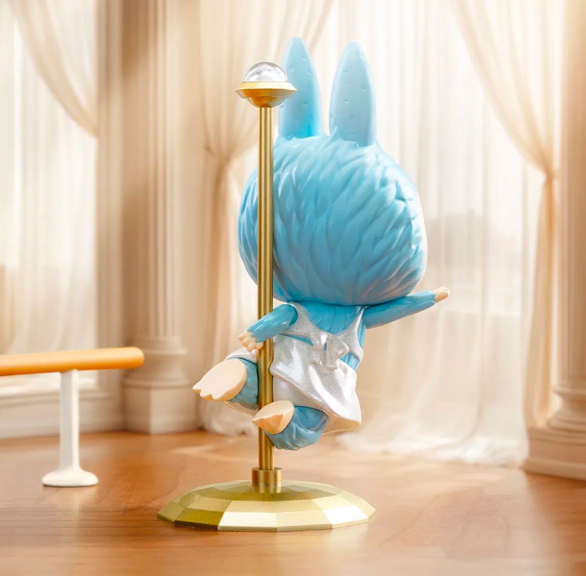 Pop Mart Statuette: Pop Mart Labubu Rhythmic Gymnastics Figure 14.6cm – Nuovo e nell'imballaggio originale da Glattbrugg venduto da arttoy.land 4